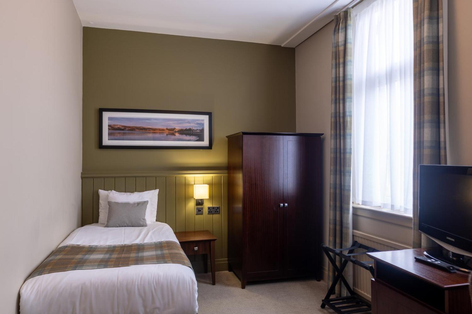 Rosslea Hall Hotel Rhu Habitación foto