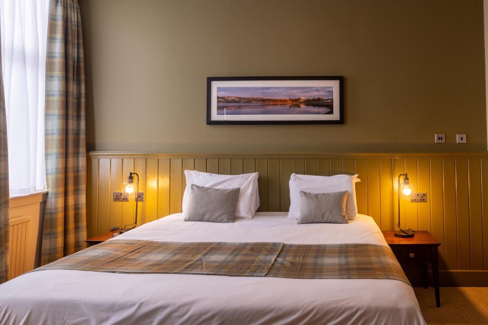 Rosslea Hall Hotel Rhu Habitación foto